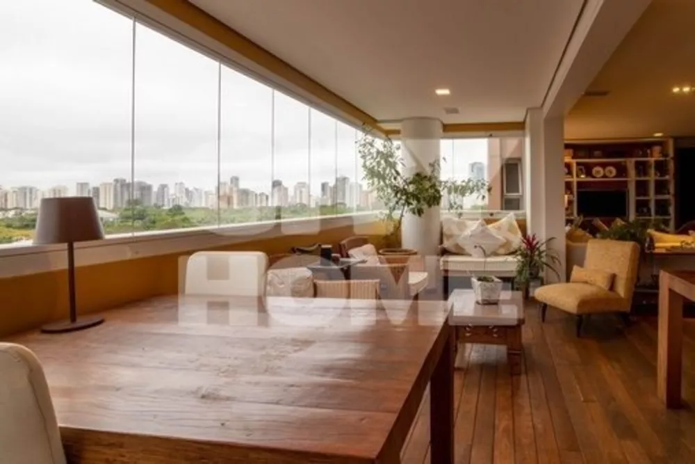 Apartamento à venda com 7 quartos, 238m² - Foto 3