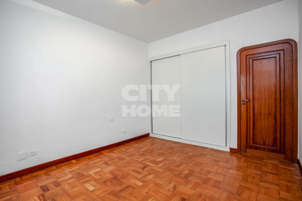 Apartamento, 3 quartos, 240 m² - Foto 2