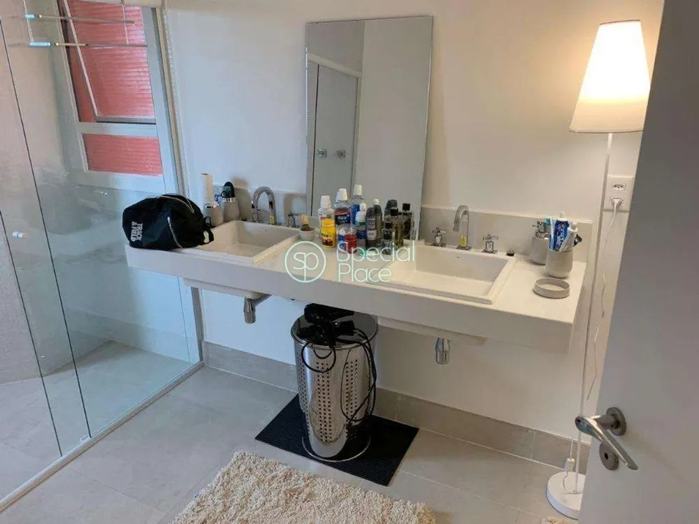 Apartamento, 4 quartos, 220 m² - Foto 1