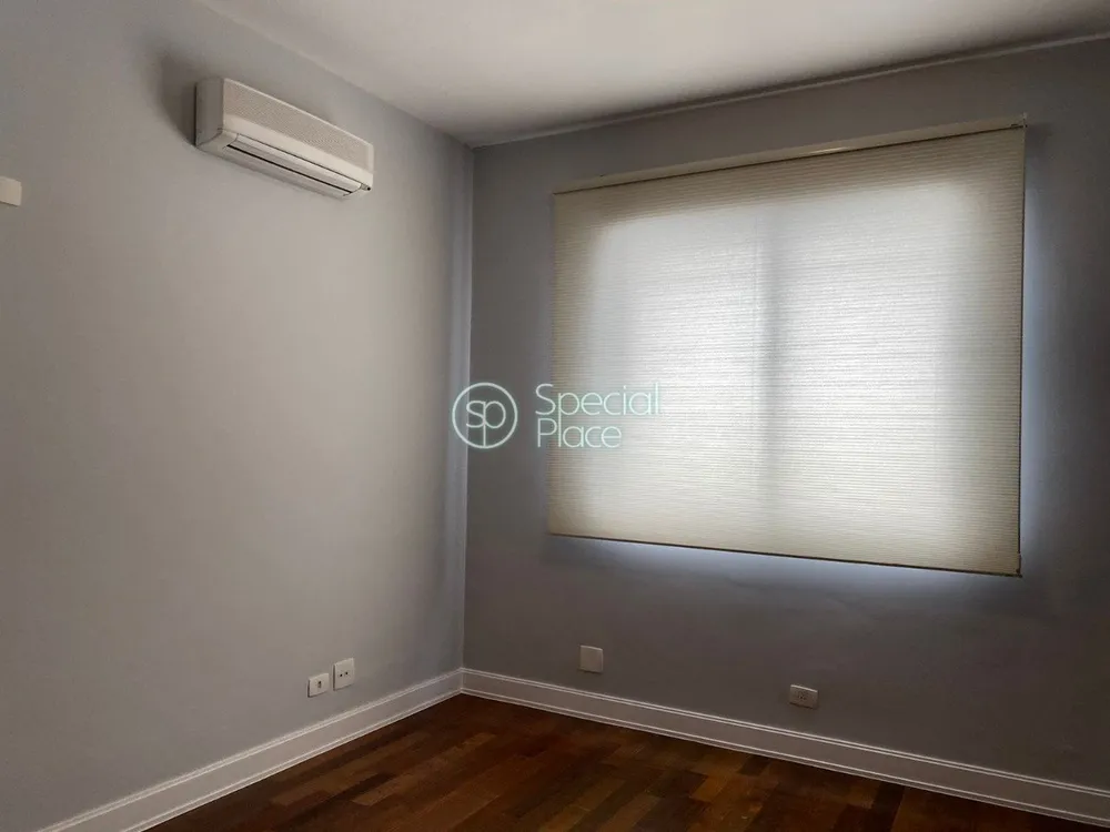 Apartamento, 3 quartos, 228 m² - Foto 2
