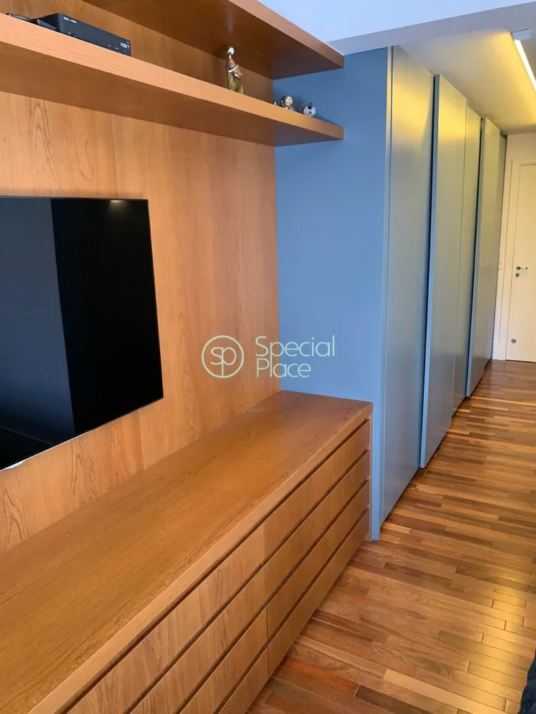 Apartamento, 3 quartos, 156 m² - Foto 2