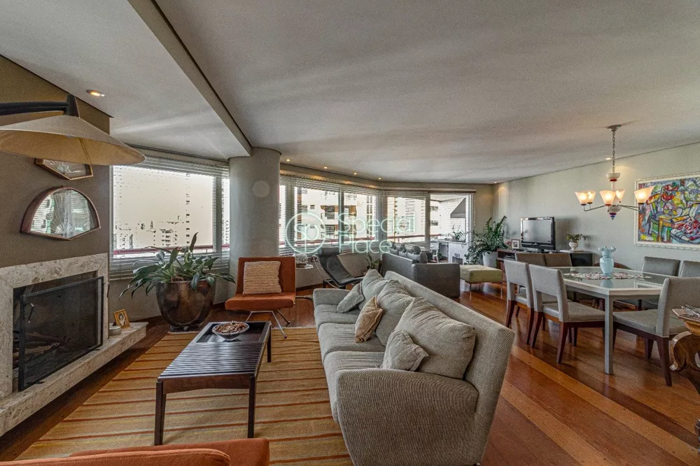 Apartamento, 3 quartos, 224 m² - Foto 1