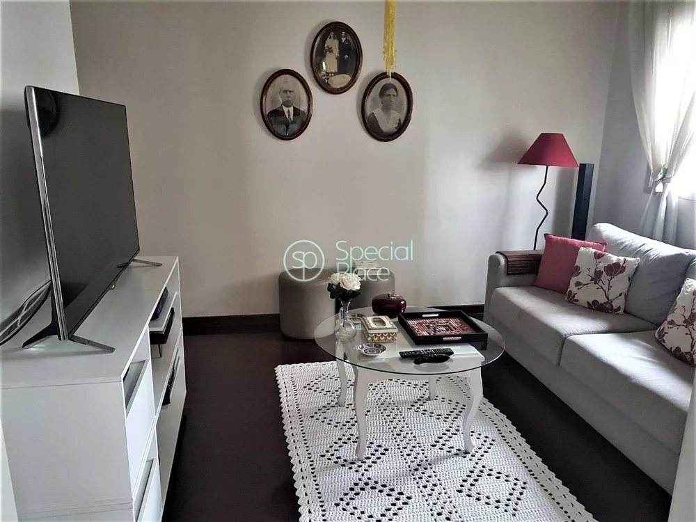 Apartamento à venda com 4 quartos, 198m² - Foto 4