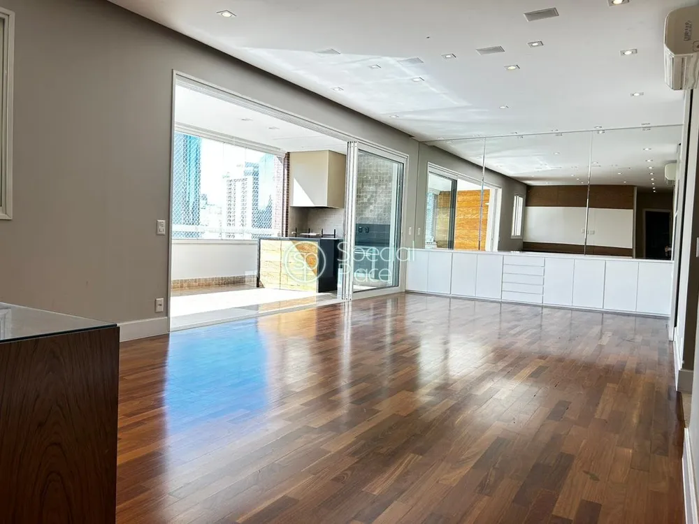 Apartamento, 3 quartos, 151 m² - Foto 2