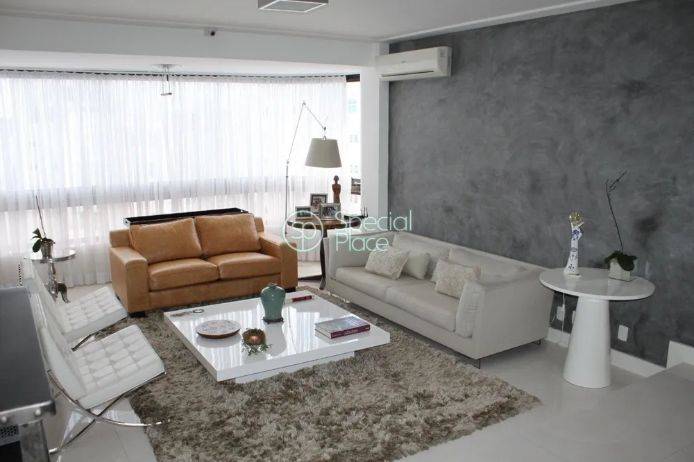 Cobertura, 3 quartos, 272 m² - Foto 1