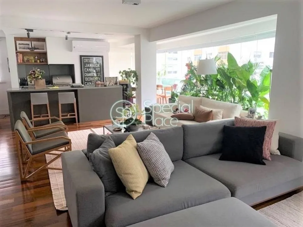 Cobertura, 3 quartos, 243 m² - Foto 1