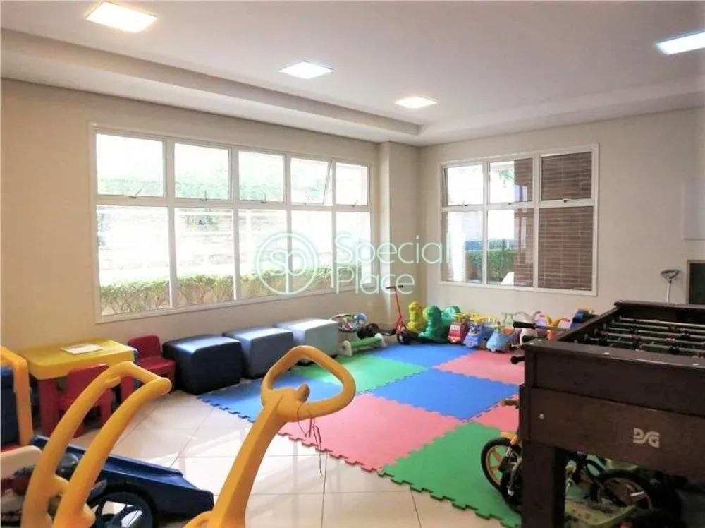 Cobertura, 3 quartos, 243 m² - Foto 12