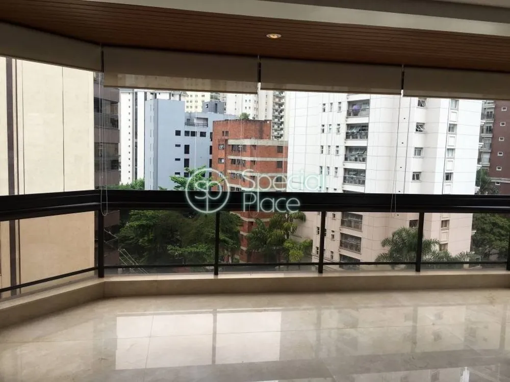 Apartamento, 3 quartos, 287 m² - Foto 1