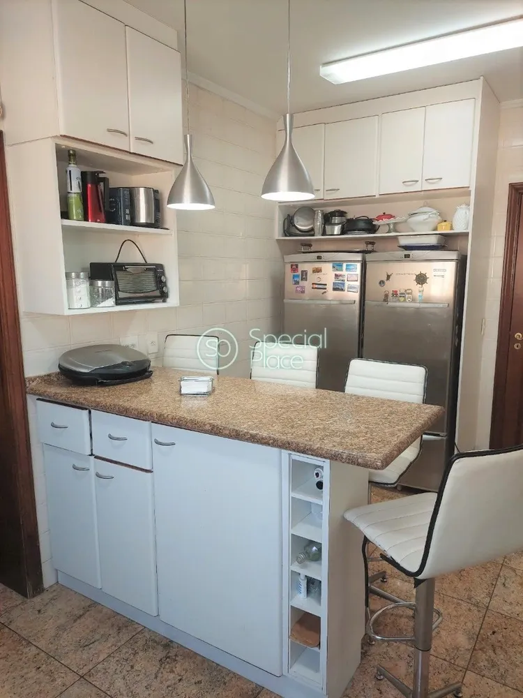 Apartamento, 4 quartos, 215 m² - Foto 1
