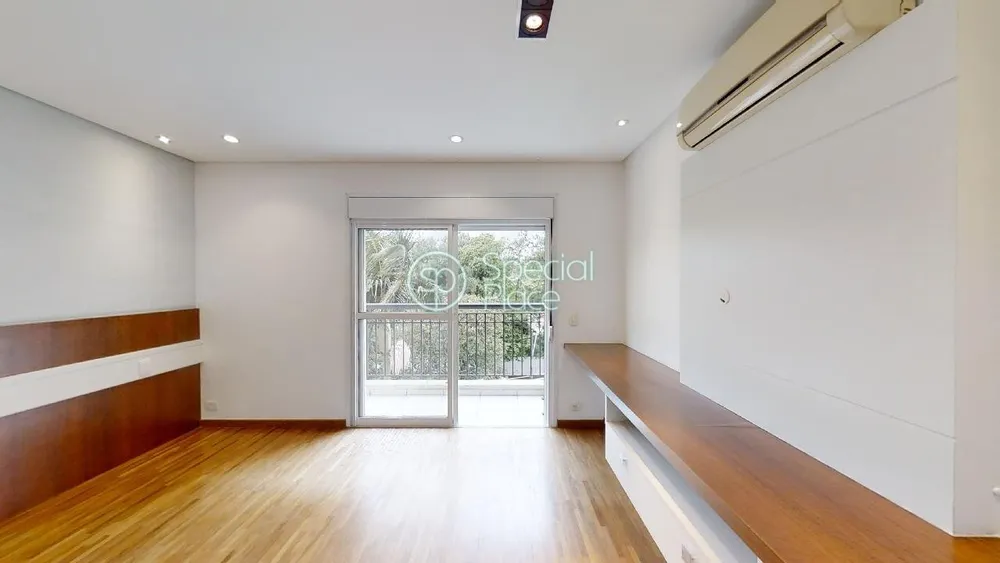 Apartamento, 4 quartos, 220 m² - Foto 1