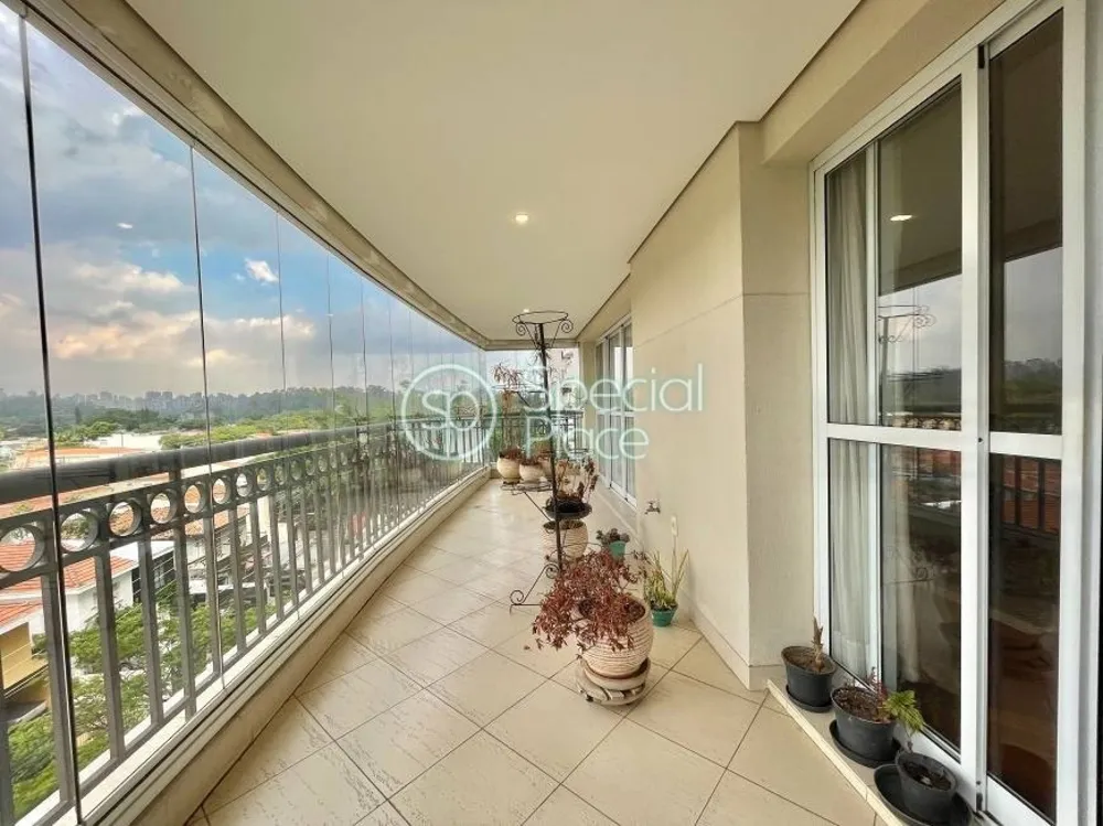 Apartamento, 3 quartos, 212 m² - Foto 2