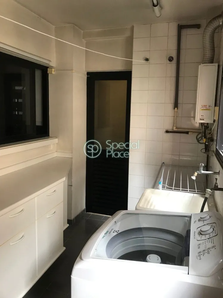 Apartamento, 3 quartos, 145 m² - Foto 2