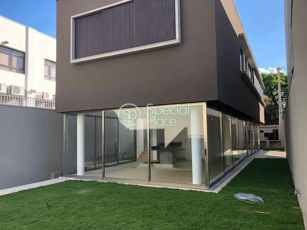 Casa, 3 quartos, 512 m² - Foto 1
