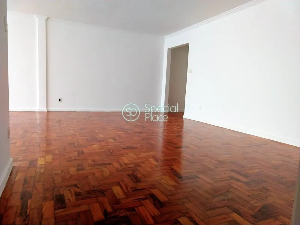 Apartamento à venda com 2 quartos, 120m² - Foto 3