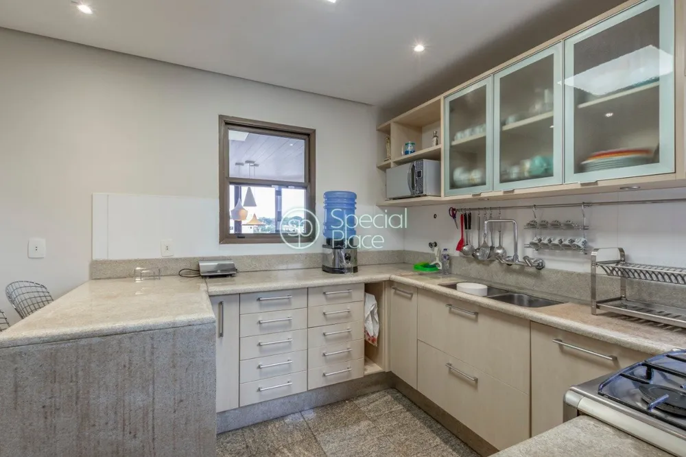 Apartamento, 4 quartos, 226 m² - Foto 2