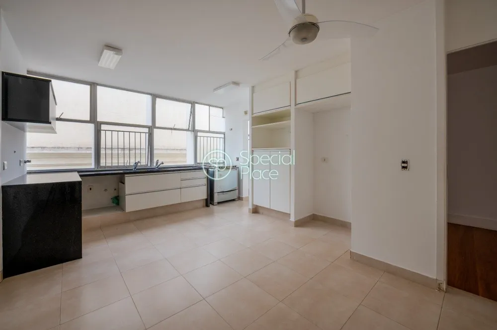 Apartamento, 3 quartos, 240 m² - Foto 1