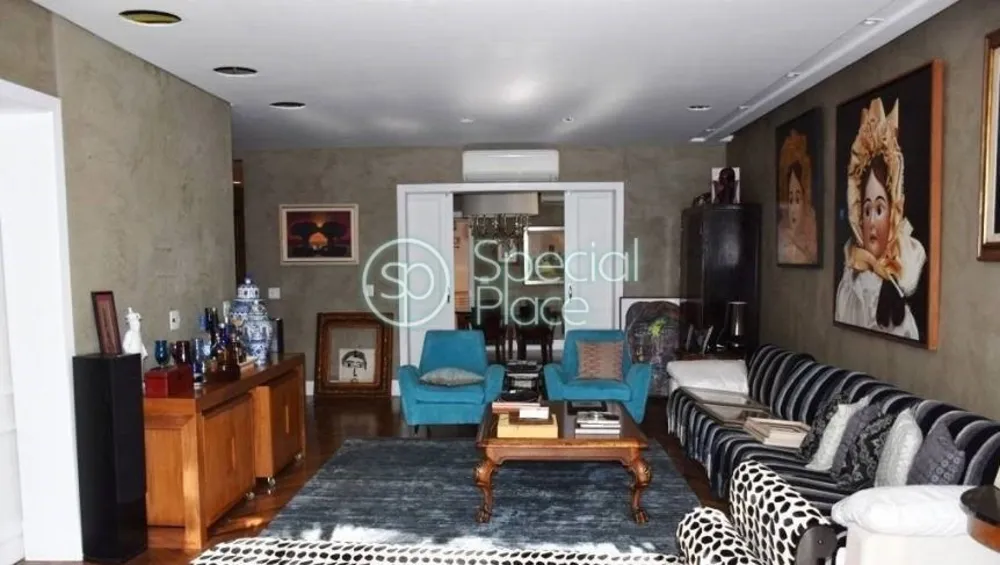 Apartamento, 3 quartos, 250 m² - Foto 1