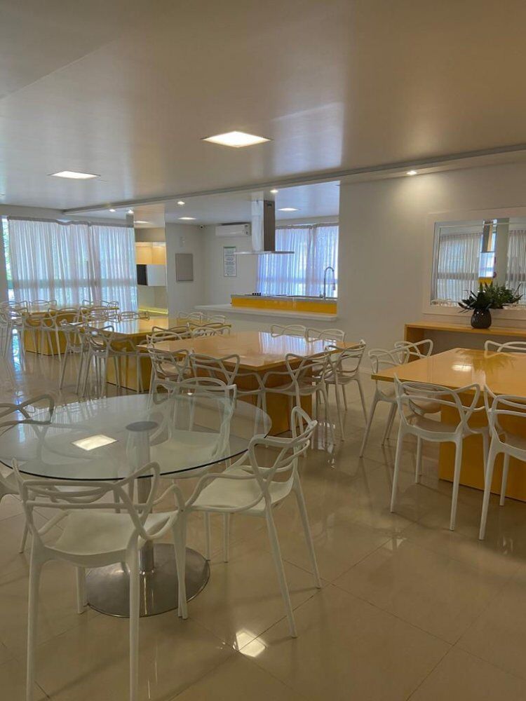 Apartamento à venda com 2 quartos, 147m² - Foto 2