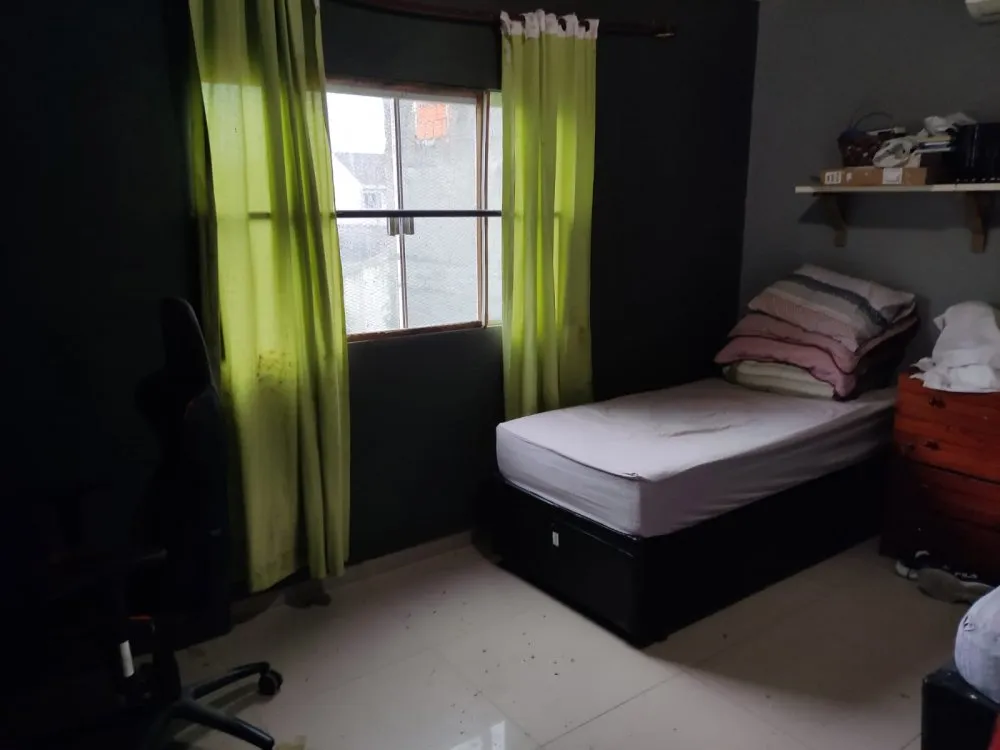 Casa, 3 quartos, 241 m² - Foto 1