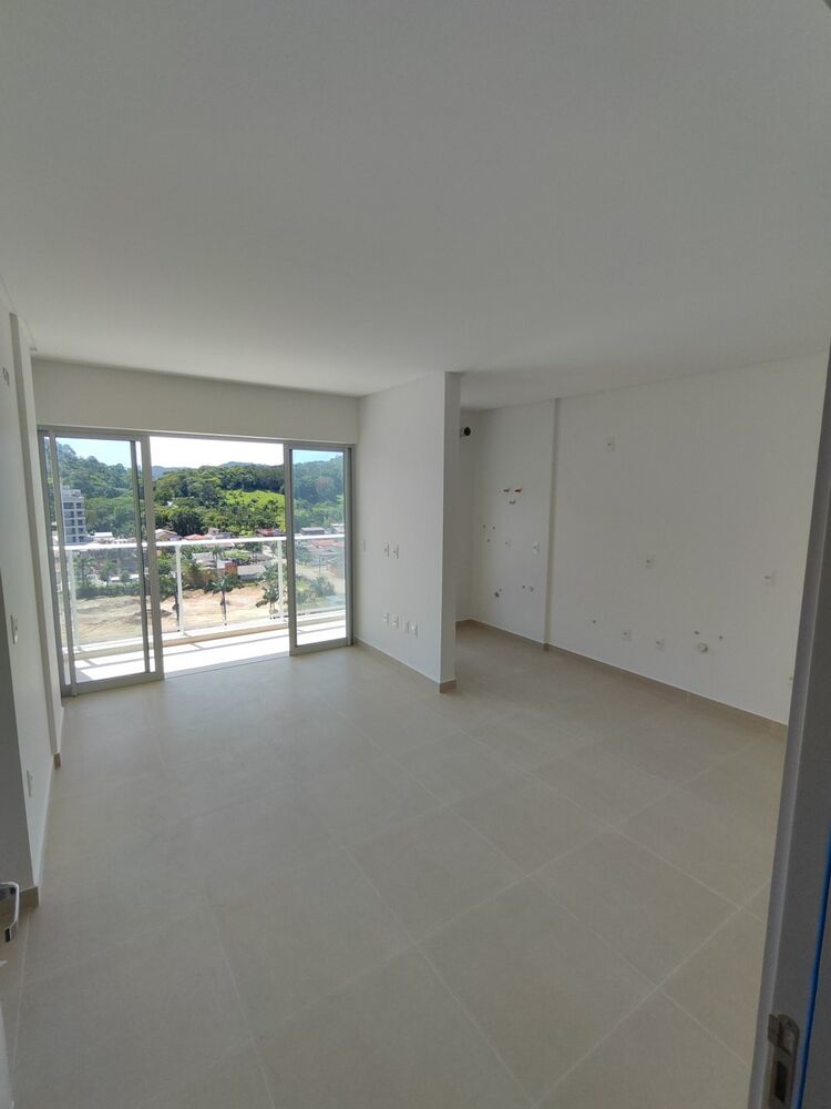 Apartamento à venda com 2 quartos, 66m² - Foto 3