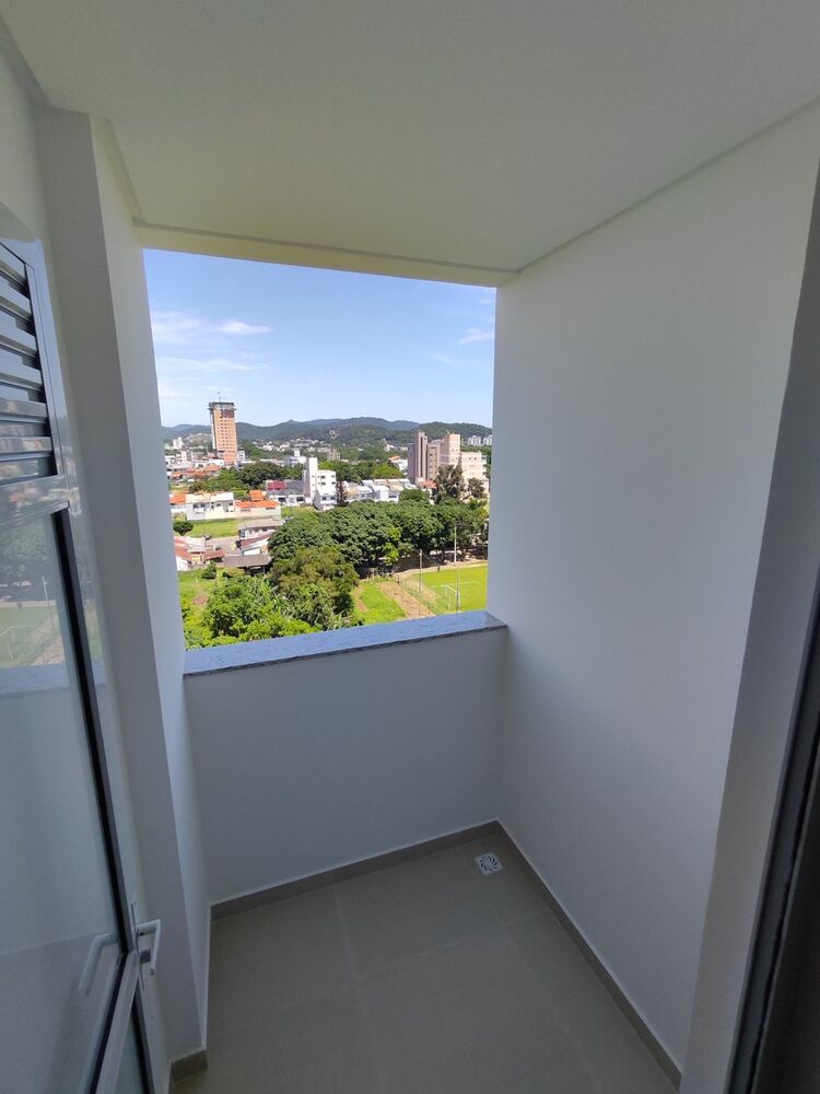 Apartamento à venda com 2 quartos, 66m² - Foto 7