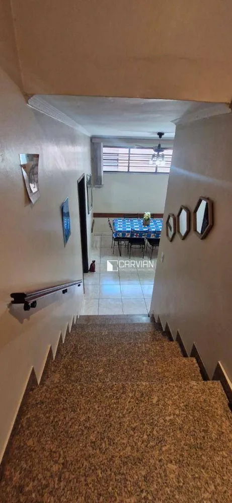 Casa, 4 quartos, 249 m² - Foto 4