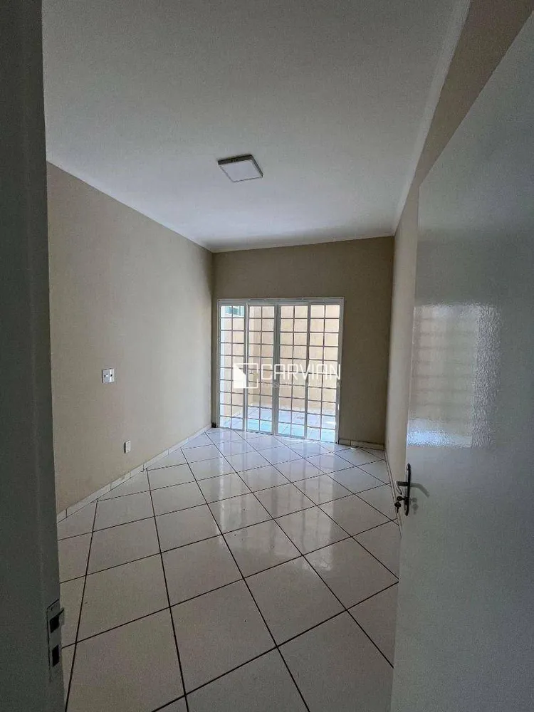 Casa, 3 quartos, 178 m² - Foto 2