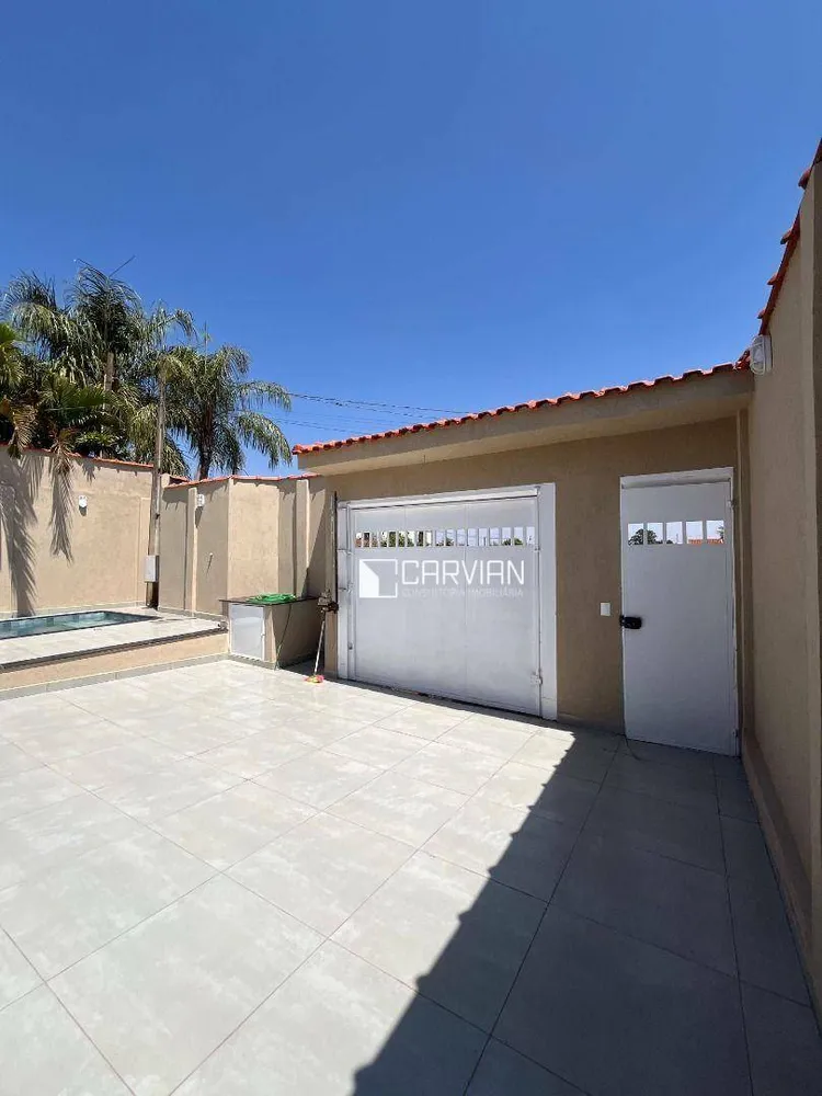 Casa, 3 quartos, 178 m² - Foto 1