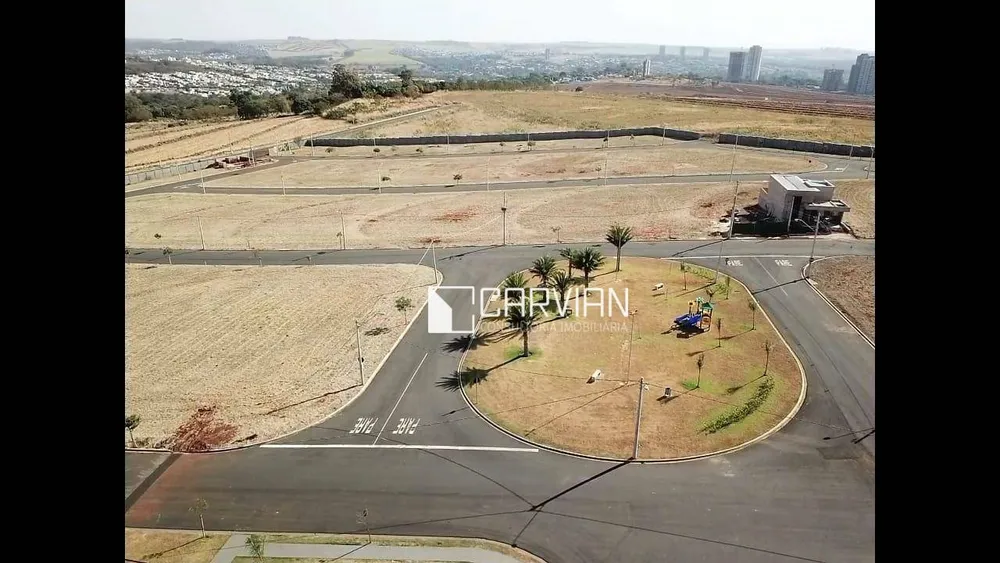 Loteamento e Condomínio, 251 m² - Foto 1