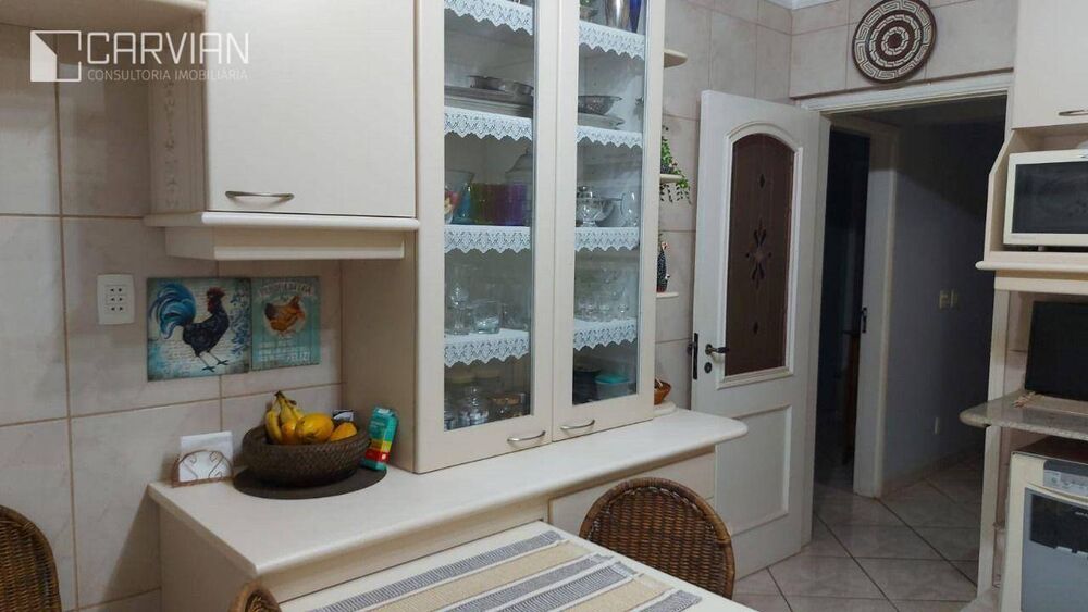 Apartamento à venda com 3 quartos, 133m² - Foto 4