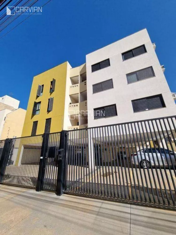 Apartamento à venda com 2 quartos, 65m² - Foto 1