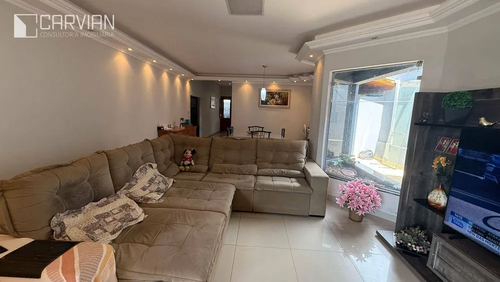 Casa, 3 quartos, 325 m² - Foto 3