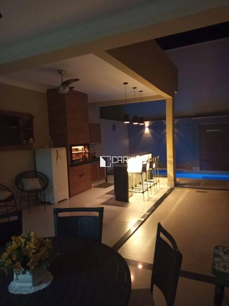 Casa, 3 quartos, 185 m² - Foto 2