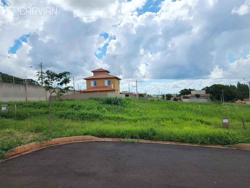 Loteamento e Condomínio, 250 m² - Foto 1