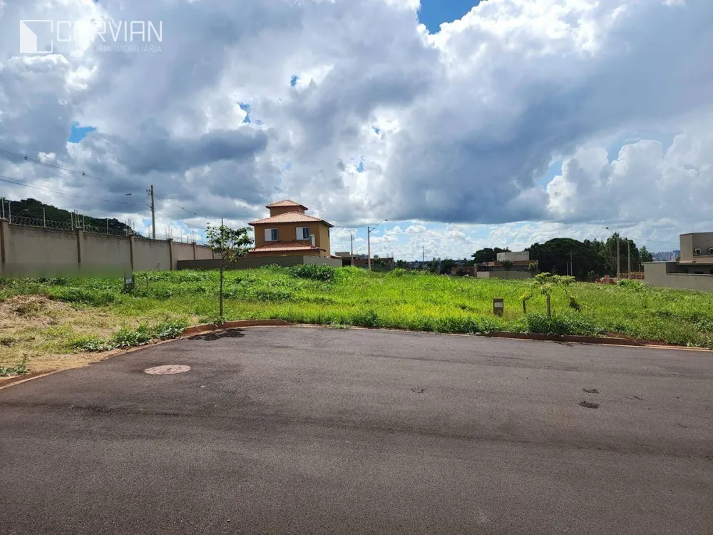 Loteamento e Condomínio, 250 m² - Foto 2
