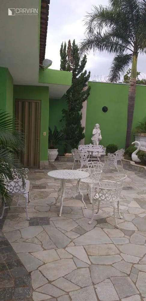 Casa, 1 quarto, 250 m² - Foto 2