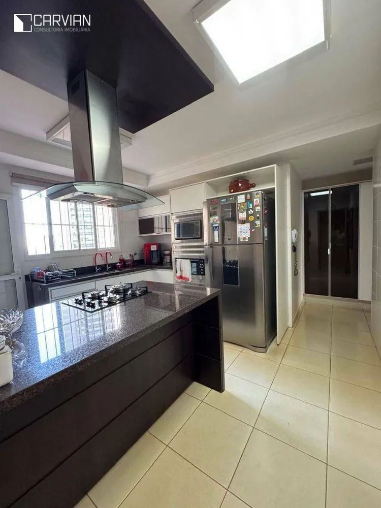 Apartamento, 3 quartos, 202 m² - Foto 1