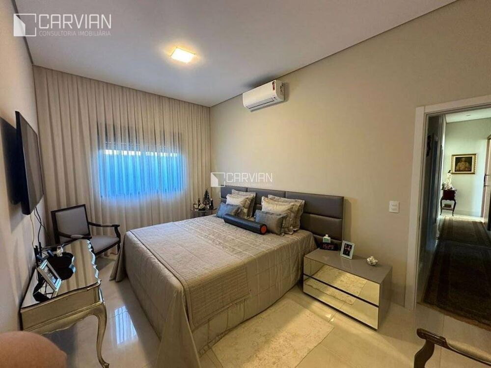 Casa de Condomínio à venda com 3 quartos, 233m² - Foto 31