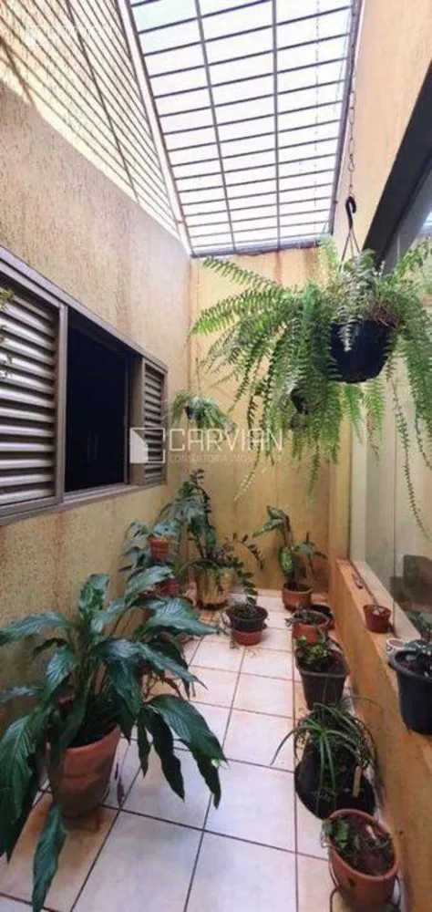 Casa, 3 quartos, 180 m² - Foto 1