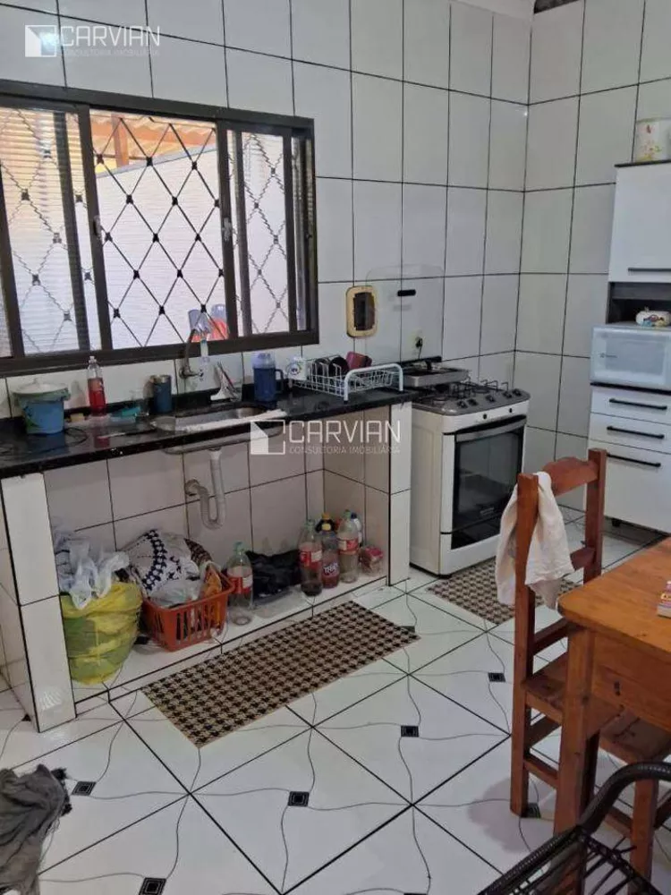 Casa à venda com 5 quartos, 160m² - Foto 2