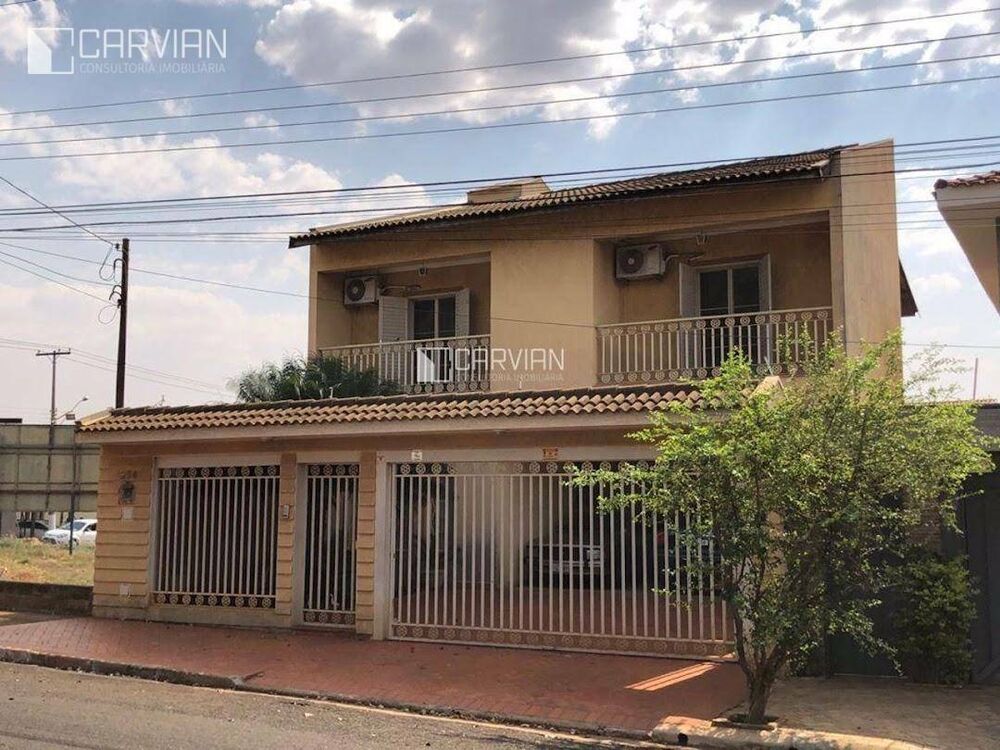 Casa, 4 quartos, 335 m² - Foto 1