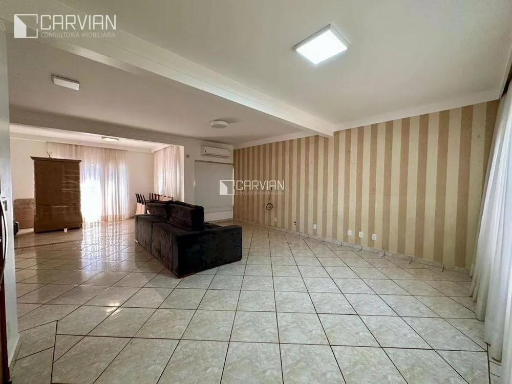 Casa, 3 quartos, 207 m² - Foto 1