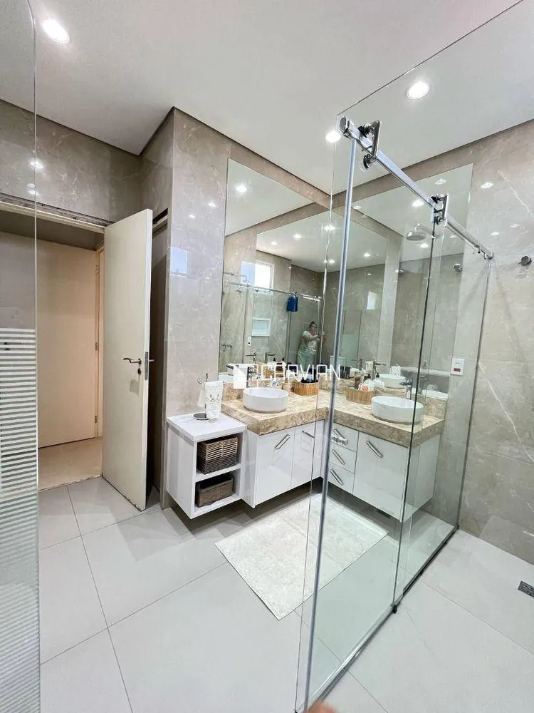 Casa, 4 quartos, 330 m² - Foto 1