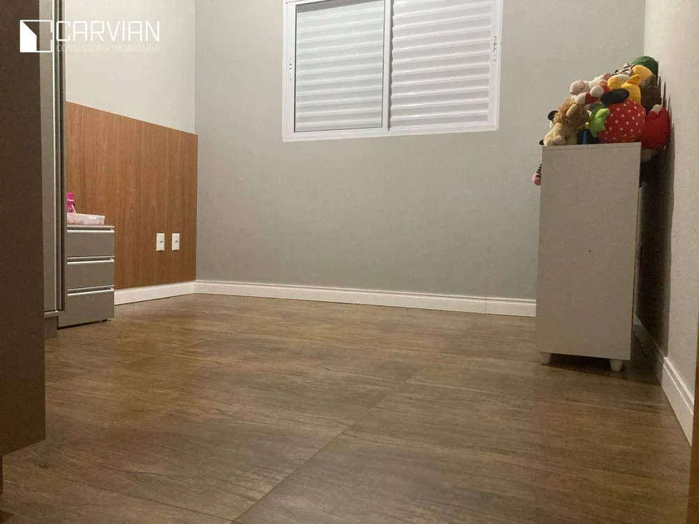 Casa, 3 quartos, 223 m² - Foto 1