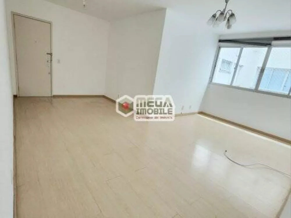 Apartamento à venda com 2 quartos, 69m² - Foto 1