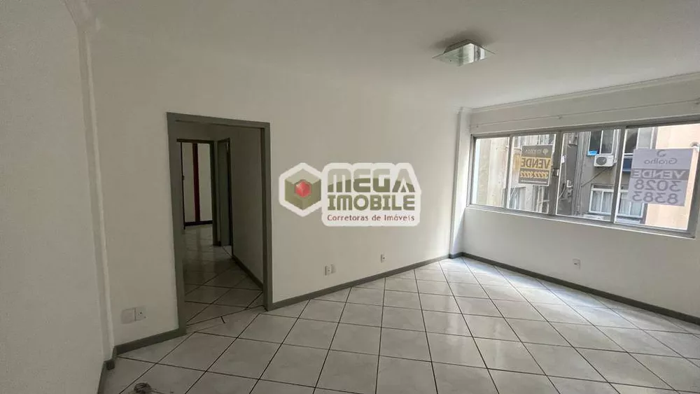 Apartamento à venda com 3 quartos, 100m² - Foto 2