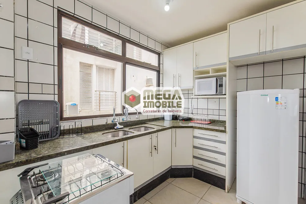 Cobertura, 3 quartos, 225 m² - Foto 2