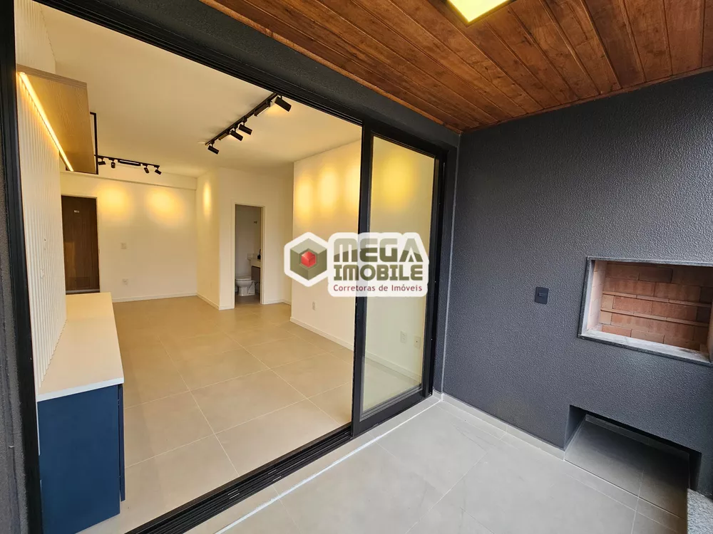 Apartamento à venda com 2 quartos, 73m² - Foto 2