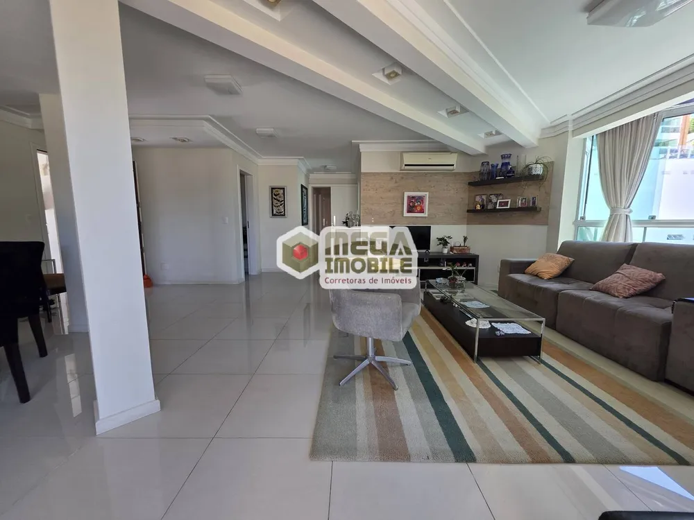 Apartamento, 3 quartos, 176 m² - Foto 1