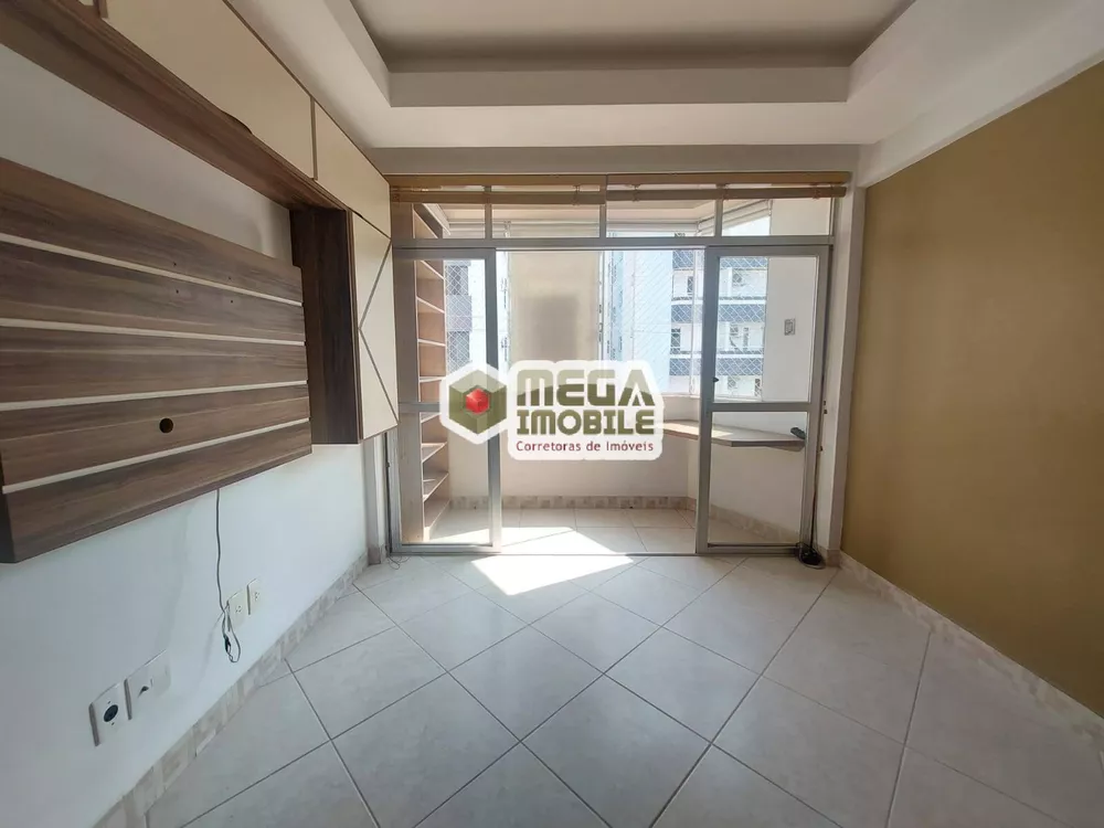 Apartamento à venda com 2 quartos, 63m² - Foto 1